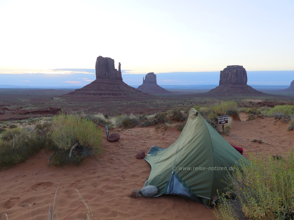 Blick am Morgen vom Monument Valley Campground