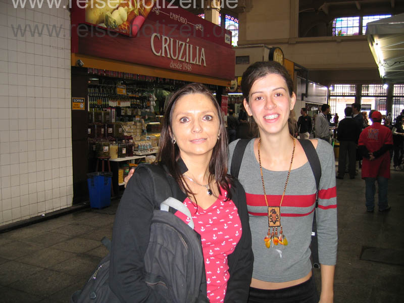 Juliana und Susan in der Markthalle von Sao Paulo